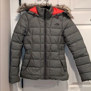 NWOT! XS North Face puffer coat with removable fur